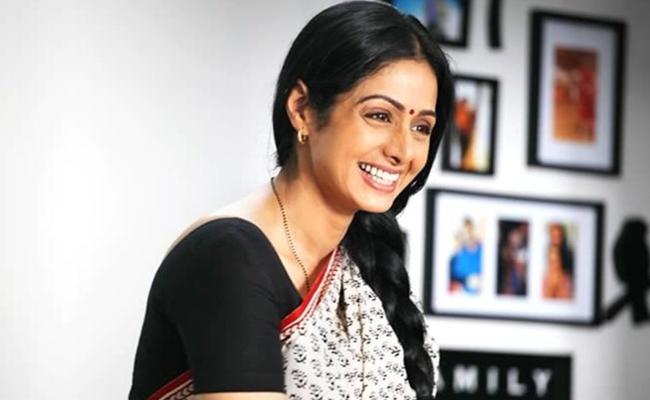 శ్రీదేవి ముందు అందం చిన్న‌బోయింది