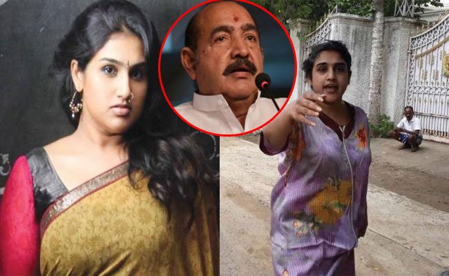 విజయ్ కుమార్ కూతురు ట్విస్ట్.. కేసు పెట్టి పరారై..