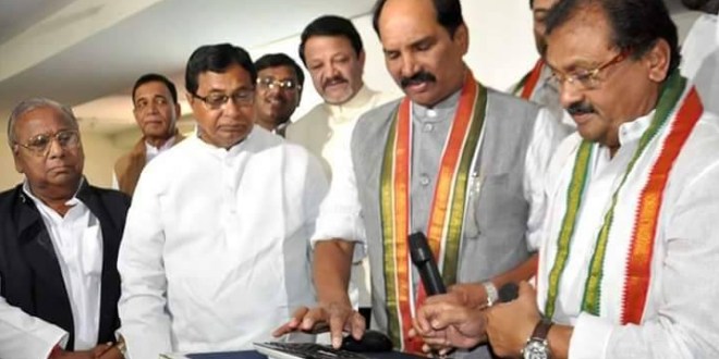 సీఎం కుర్చీ కోసం కోట్లాట‌