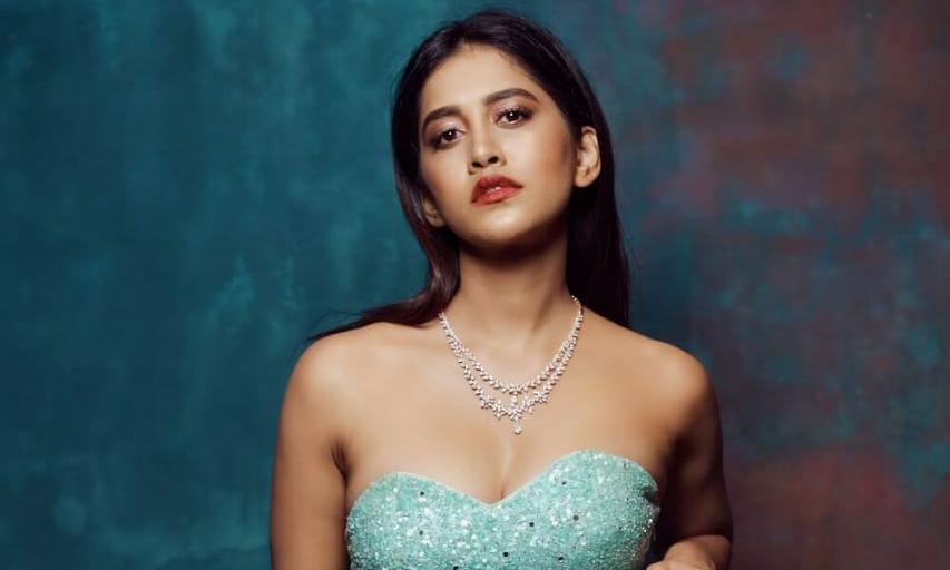 Latest stills of Gorgeous Nabha Natesh