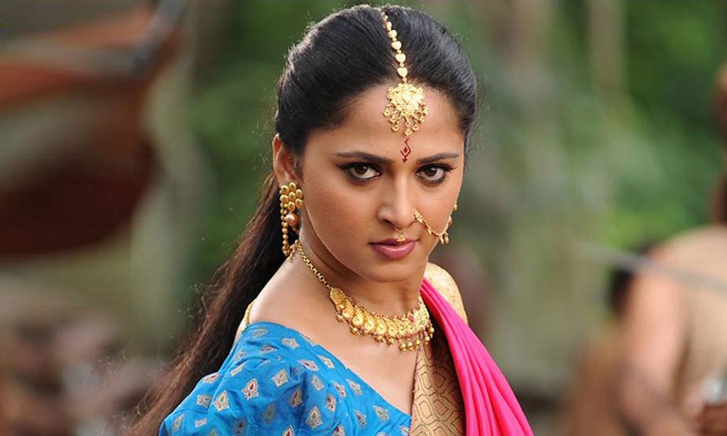 డివోషనల్ సినిమా సైన్ చేసిన దేవసేన