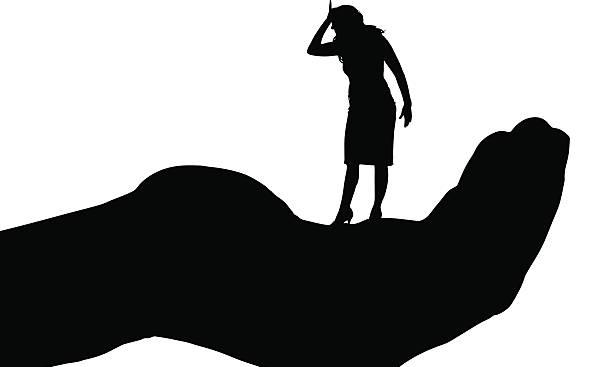 ఆడపిల్లను కన్నందుకు ఆలిని అమ్మేశాడు!