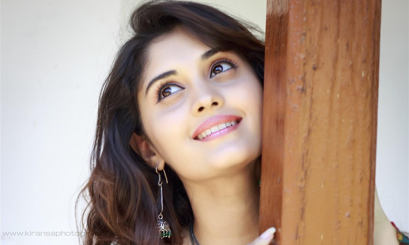 సురభి లేటెస్ట్ స్టిల్స్ సురభి లేటెస్ట్ స్టిల్స్