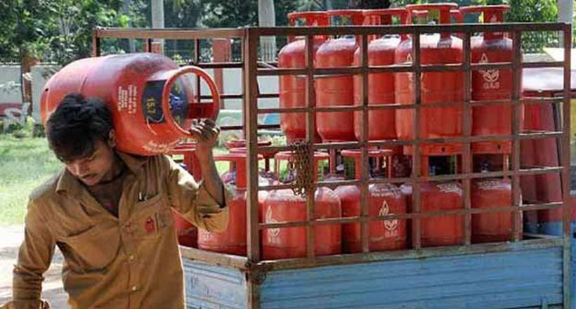 వినియోగదారులకు మరో షాక్ పెరిగిన గ్యాస్ ధర.. ఎంతో చూస్తే..