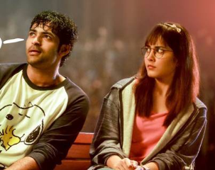 ఈ వర్షానికి స్పర్శ ఉంటే నీ మనసే తాకేనుగా! ఈ వర్షానికి స్పర్శ ఉంటే నీ మనసే తాకేనుగా!