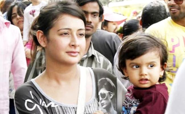 పోలీసులను ఆశ్రయించిన హీరోయిన్‌ ప్రీతీ