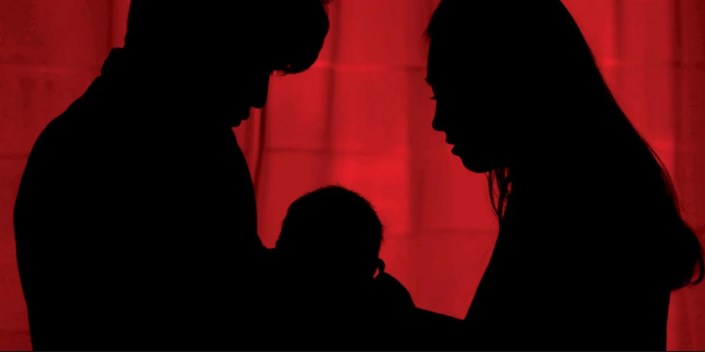 వైద్యురాలు అందుబాటులో లేక శిశువు మృతి