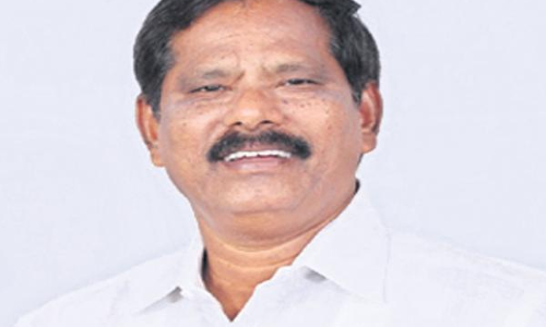 ఆ టీడీపీ నేత వ్యాఖ్యలు బ్రహ్మానందం కామెడీలా ఉన్నాయి : జూపూడి