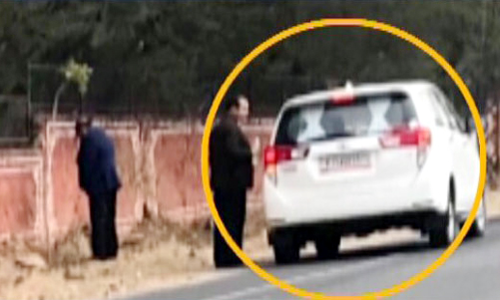 రాజస్తాన్ మంత్రి ఏం చేశాడో చూడండి రాజస్తాన్ మంత్రి ఏం చేశాడో చూడండి