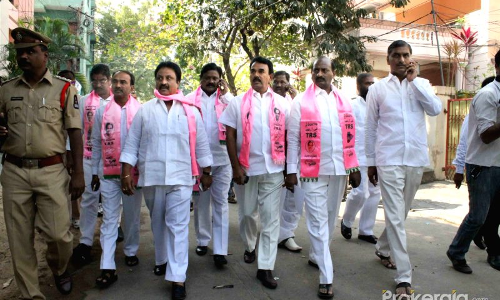 ఎన్నికలు ఎప్పుడైనా రావొచ్చని సీఎం కేసీఆర్ సంకేతాలు...సెక్రటేరియట్ బాట పట్టిన...