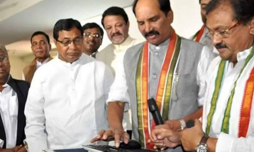 సీఎం కుర్చీ కోసం కోట్లాట‌