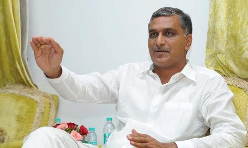 బతుకమ్మ చీరలు పంపిణీ చేద్దామనుకుంటే.. లేఖ..