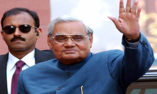 రాజకీయ భీష్ముడు అటల్ బిహారీ వాజ్‌పేయి...నేను మృత్యువుకి భయపడను....