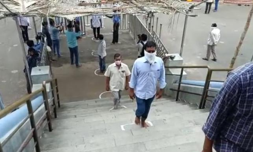ఏపీలో తెరుచుకుంటున్న దేవాలయాలు : ట్రయల్ రన్ చేస్తున్న అధికారులు