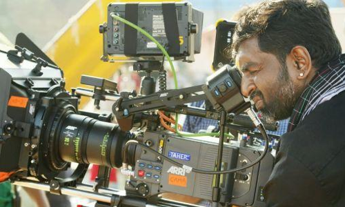 RRR ఎన్నో హంగులతో RRR ఎన్నో హంగులతో