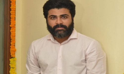 శర్వా టైటిల్ పై జరుగుతున్న చర్చ శర్వా టైటిల్ పై జరుగుతున్న చర్చ