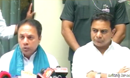 టీఆర్ఎస్‌లోకి మాజీ స్పీకర్‌ సురేష్ రెడ్డి...సాదర స్వాగతం పలికిన కేటీఆర్‌