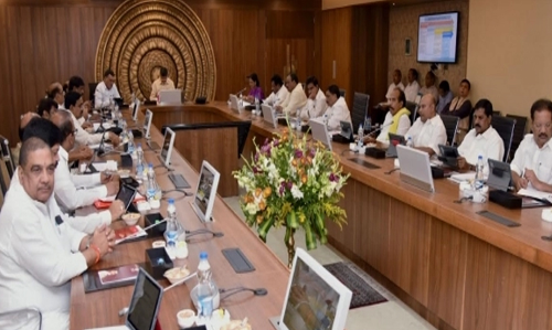 మంత్రి పదవులు దక్కేది వీరికేనా?