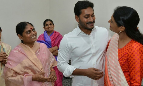 యాత్ర కోసం సిద్ధమయిన జగన్ కుటుంబం