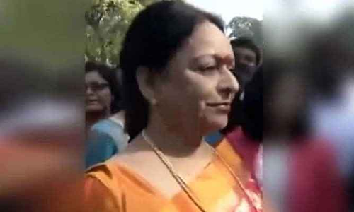 చిదంబరం భార్యపై సీబీఐ ఛార్జిషీటు