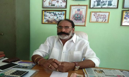 టీడీపీకి కీలకనేత రాజీనామా.. వైసీపీలో చేరుతున్నట్టు ప్రకటన!