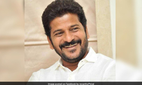 కొండారెడ్డిపల్లిలో ఓటు వేసిన రేవంత్ రెడ్డి