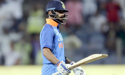 కోహ్లీ ఒంటరి పోరాటం వృధా..