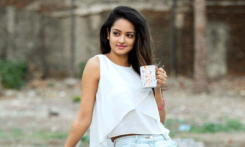 శాన్వి ఆశ‌ల‌న్నీ తార‌క్‌పైనే