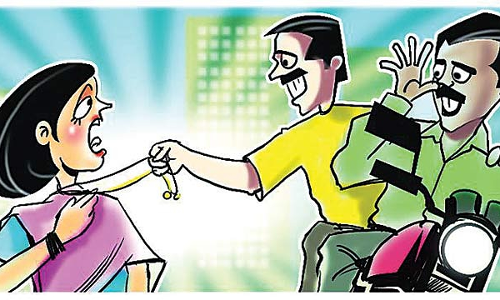 స్నాచింగ్ సిటీ... ఇటీజ్ వెరీ పిటీ!! స్నాచింగ్ సిటీ... ఇటీజ్ వెరీ పిటీ!!