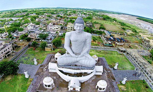 నవ్యాంధ్ర నవోదయం... వడివడిగా ఐదో వసంతంలోకి!! నవ్యాంధ్ర నవోదయం... వడివడిగా ఐదో వసంతంలోకి!!