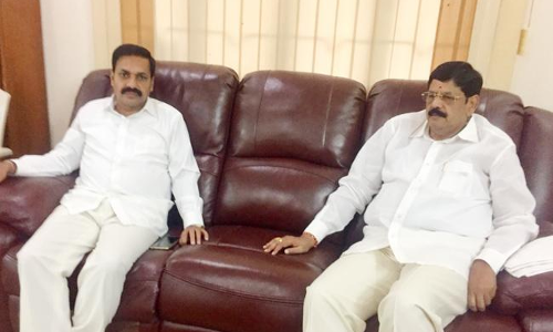 వైసీపీలోకి మరో టీడీపీ నేత.. అధినేత బుజ్జగింపు.. ఆగుతారా..?