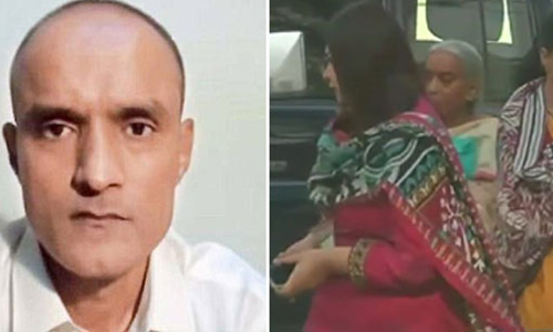 జాదవ్‌ను కలిసిన తల్లి, భార్య