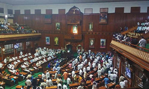 బలపరీక్షలో కుమారస్వామి ఘన విజయం