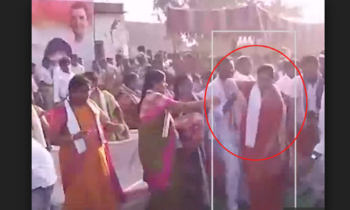 విజయశాంతి ప్రచార సభలో అపశ్రుతి