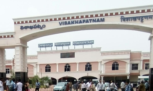 విశాఖలో పోటీకి అభ్యర్దులే కరువు