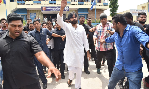 కొమురం పులి సమరోత్సాహం... పవన్‌ స్ట్రాటెజీ ఏంటి?