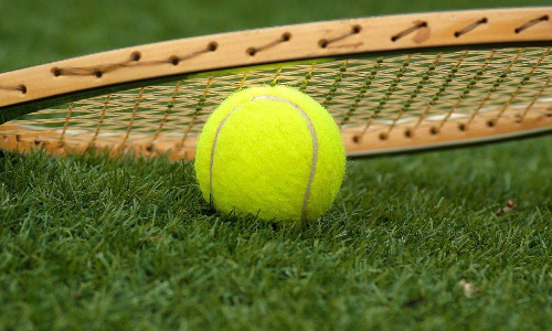 టెన్నిస్ బంతులు పసుపు రంగులో ఎందుకు ఉంటాయో మీకు తెలుసా? టెన్నిస్ బంతులు పసుపు రంగులో ఎందుకు ఉంటాయో మీకు తెలుసా?