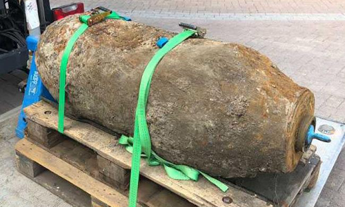 బయటపడ్డ అమెరికా వేసిన బాంబు