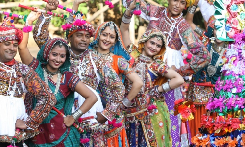 డాన్స్ డాన్స్...బతావో! డాన్స్ డాన్స్...బతావో!