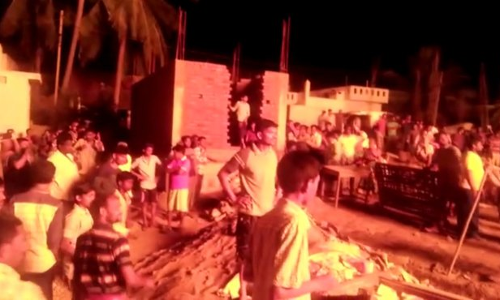 టపాసులు నింపిన విషాదం.. 30మందికి పైగా..