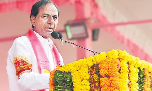 ఇంతకీ ఆ ఐదుగురు ఎవరు? కేసీఆర్ టార్గెట్లో ఎందుకు పడిపోయారు? ఇంతకీ ఆ ఐదుగురు ఎవరు? కేసీఆర్ టార్గెట్లో ఎందుకు పడిపోయారు?