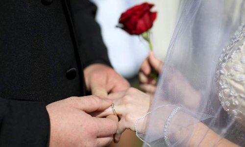 ప్రేమాట... పెళ్లి బాట... ప్లేయర్స్‌ లవ్‌ బాల్‌