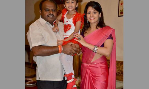 కాబోయే సీఎం కుమారస్వామి గురించి ఇంట్రెస్టింగ్ న్యూస్..!