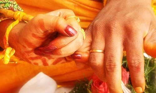 కొద్ది సేపట్లో పెళ్లి.. వరుడికి ఝలక్ ఇచ్చిన ప్రియురాలు