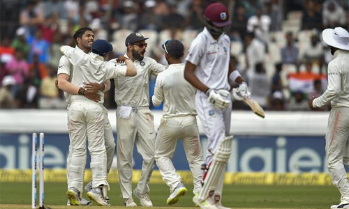 రెండో టెస్టులో టీమిండియా గెలుపు