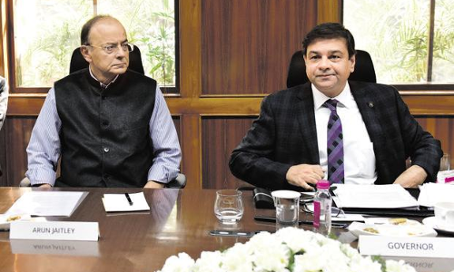 ప్రభుత్వం, ఆర్‌బీఐ మధ్య కీలక చర్చలు.. నిర్ణయాలు ఇవే..