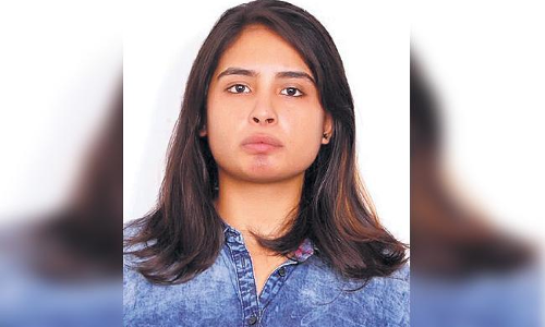 మానసిక సమస్యలతో బాధపడుతూ..