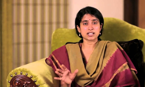 మెగాస్టార్ చిరంజీవికి పేద్ద.. చాక్లెట్ పంపిన వైయస్ భారతి