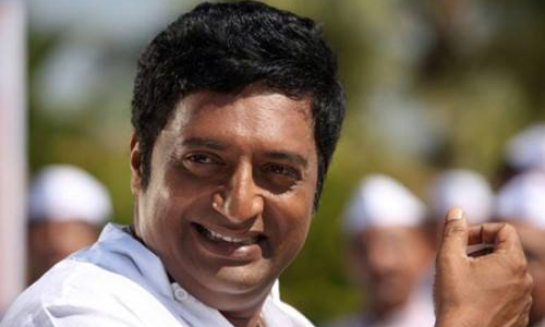 ప్రకాష్ రాజ్ ... ఇలా ప్రకాశించినాడు. ప్రకాష్ రాజ్ ... ఇలా ప్రకాశించినాడు.