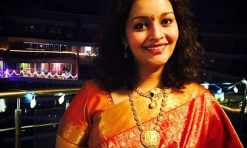 అతడి జ్ఞాపకాలతో ముక్కలైన నా హృదయం